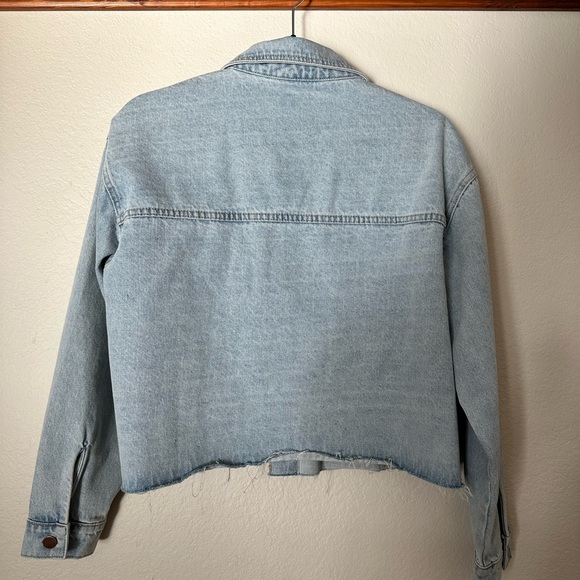 Cropped Light Blue Denim Jacket with Patch Pockets - Women's Jean Jacket - Picture 5 of 5